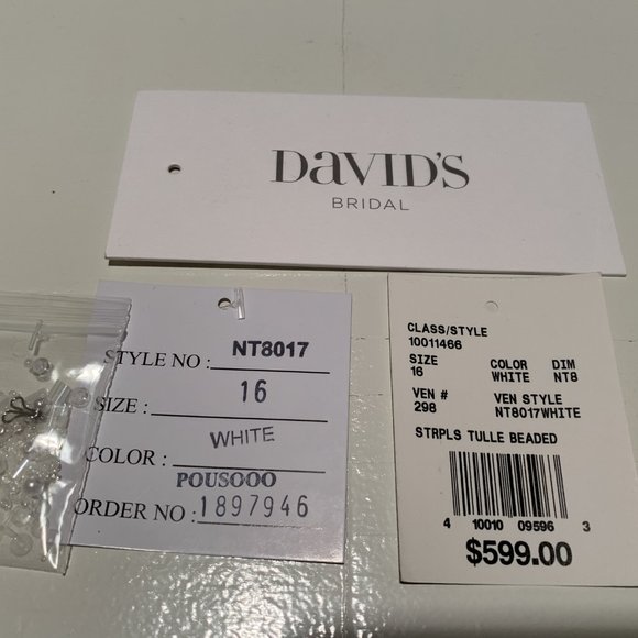 David's Bridal White Tulle Wedding Dress With Beaded Satin Bodice Size 16 - Picture 7 of 12